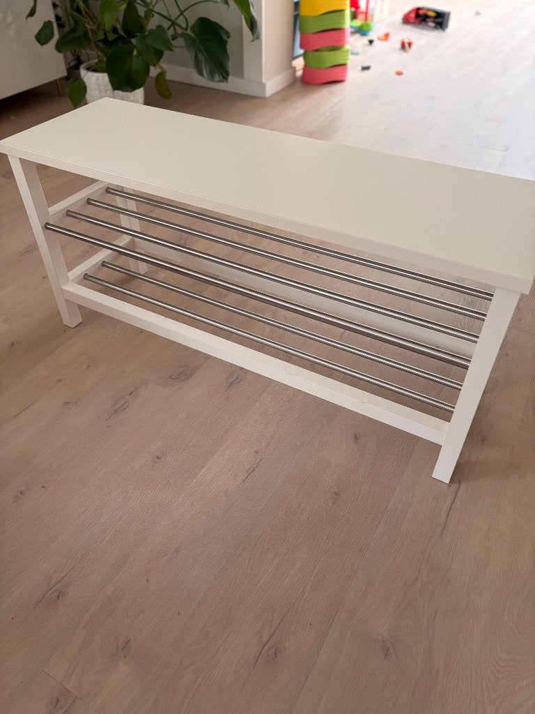 IKEA TJUSIG bank met schoenenrek, Enlèvement, Utilisé