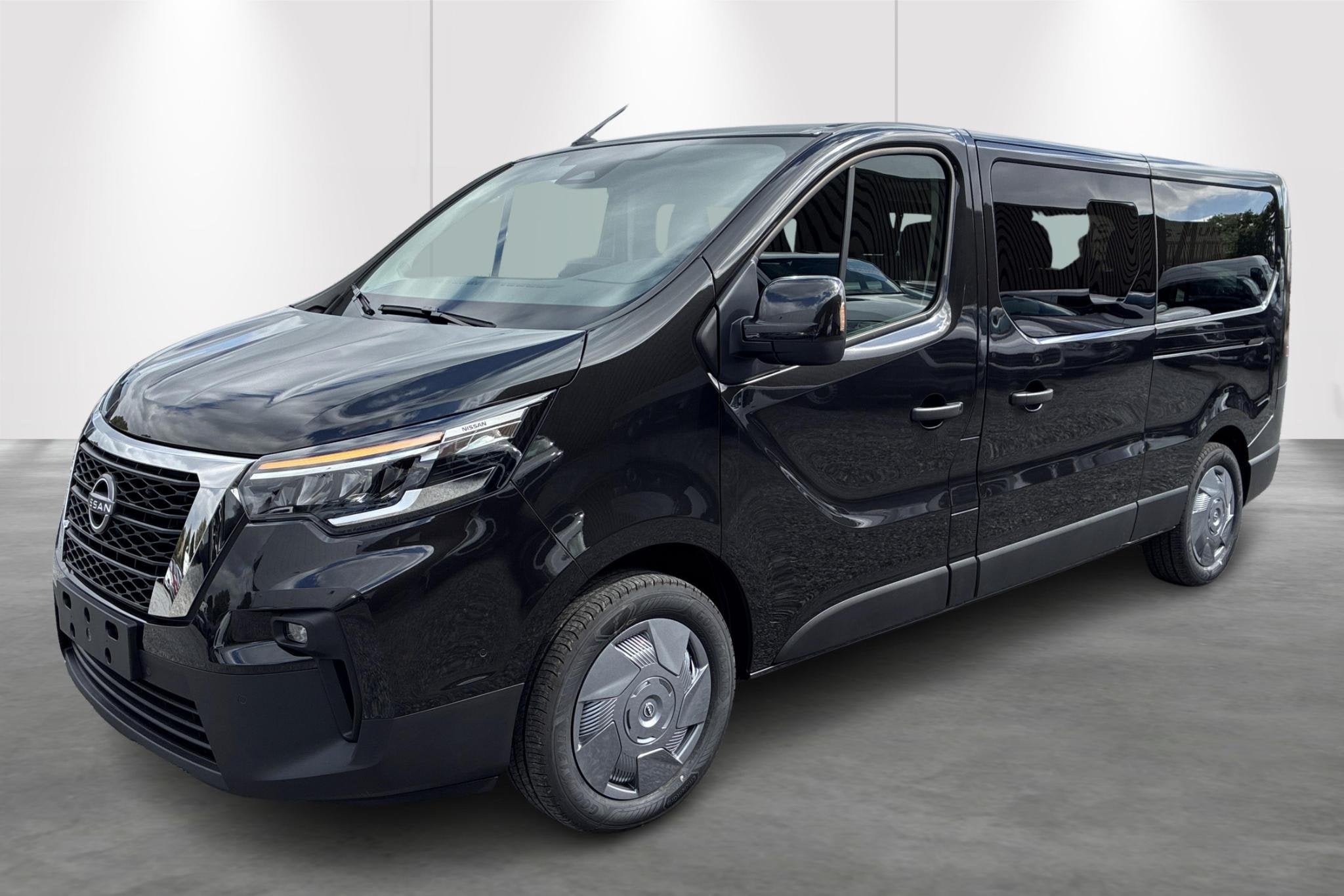 Nissan Primastar L1H1 2.0 dCi 150 Tekna 3.0T aut. Nieuwe wag, Auto's, 186 g/km, Stof, 4 cilinders, Zwart