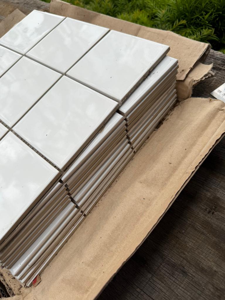 Witte tegeltjes keuken/badkamer 10 vellen van 9, Enlèvement, Comme neuf