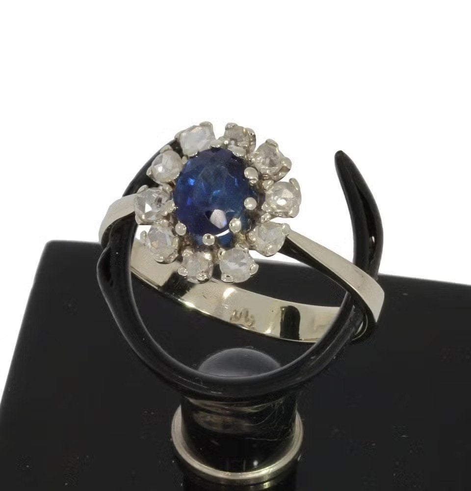 Lady DI saffier diamant 18k gouden rozet ring dame briljant, Ophalen of Verzenden, Zo goed als nieuw, Dame of Heer, Met edelsteen