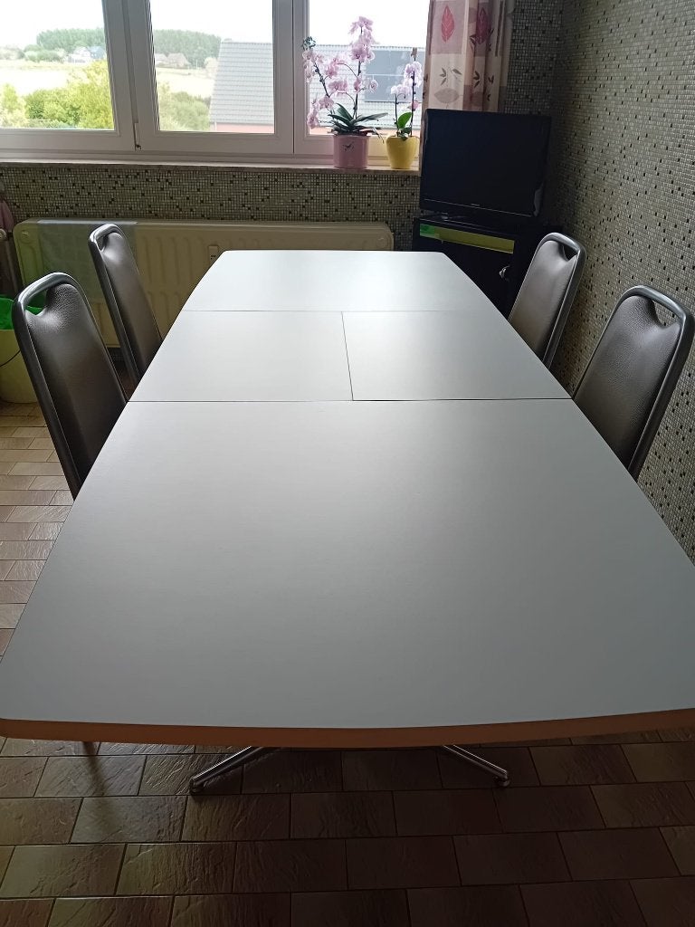 Belle table de cuisine + chaises neuves, Maison & Meubles, Enlèvement, Comme neuf, Moins de 100 cm