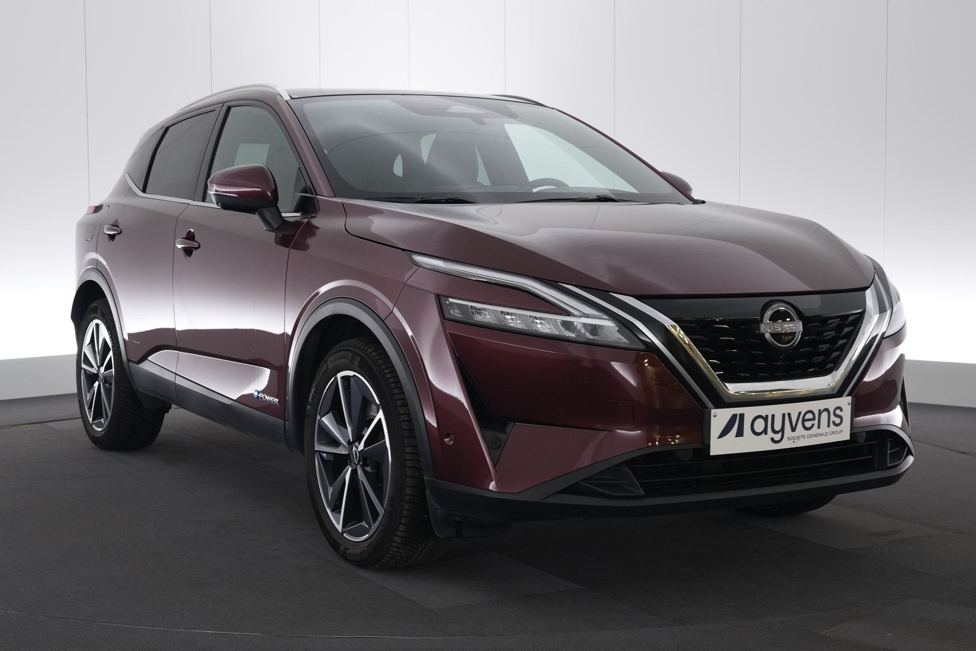 (2EDQ077) NISSAN QASHQAI, Rouge, Achat, Euro 6, Entreprise