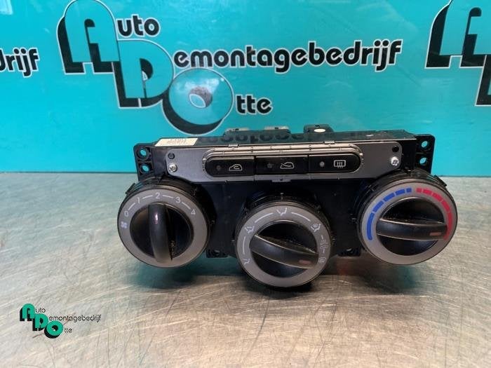 Panneau de commandes chauffage d'un Hyundai I10 (I10 08-), -, 3 mois de garantie, Utilisé, Hyundai