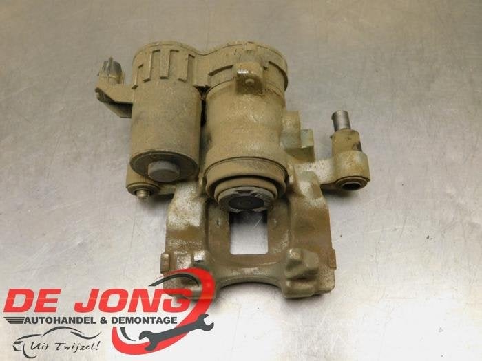 Etrier de frein (pince) arrière droit d'un Ford Focus, Autos : Pièces & Accessoires, Freins & Transmission, Ford, Utilisé, 3 mois de garantie