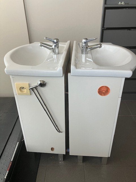 Lavabokast me Lavabo, 2stuks, Ophalen, Zo goed als nieuw, Steen, Wastafel
