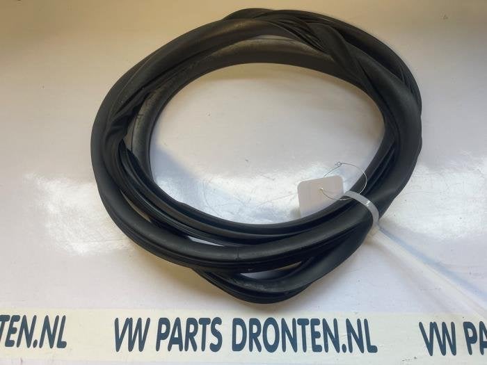 Joint caoutchouc portière 4portes arrière gauche d'un Alfa, -, 3 mois de garantie, Utilisé, Alfa Romeo