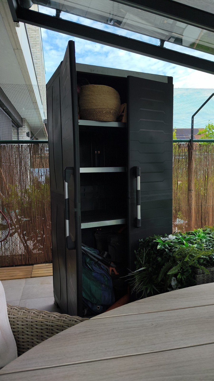Pvc kast voor garage, Ophalen