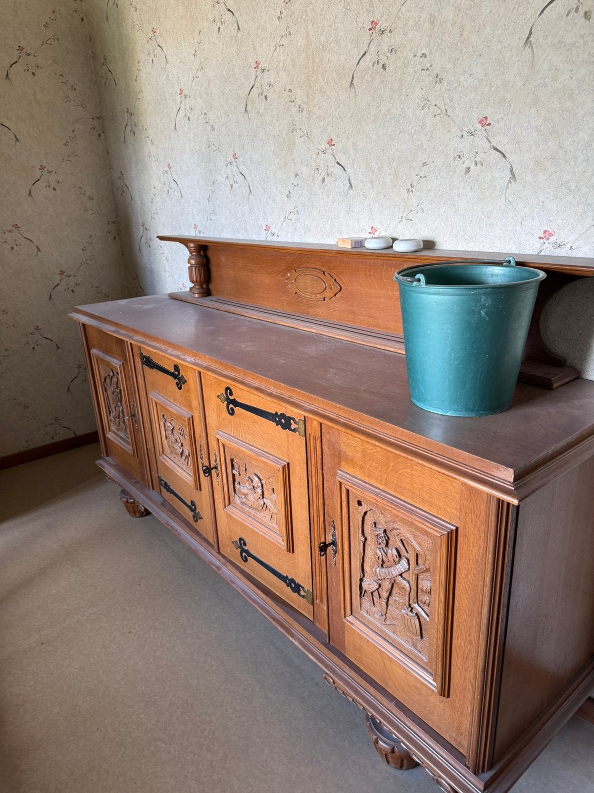 Eiken dressoir, Ophalen, Gebruikt