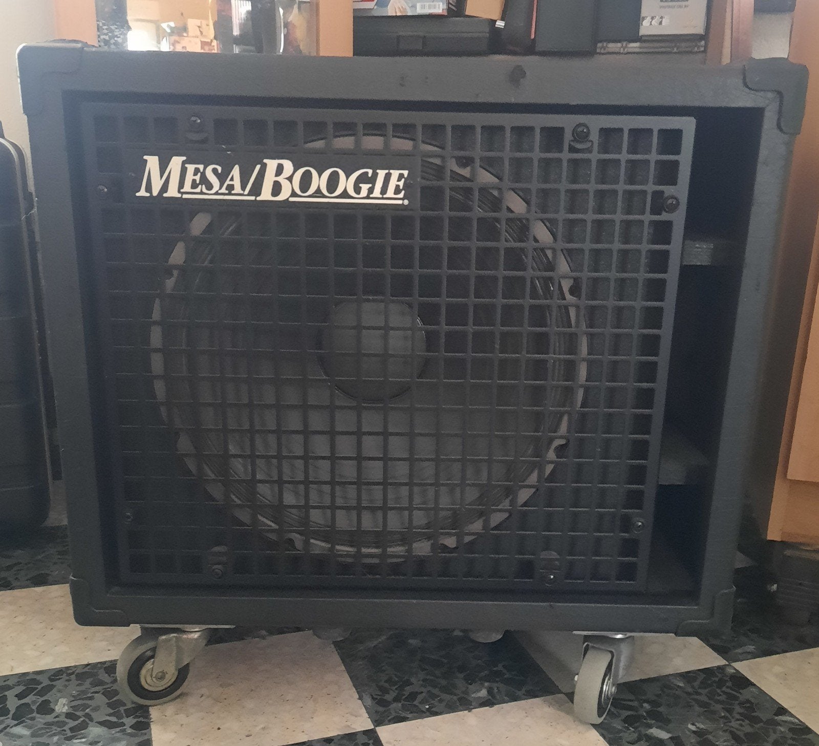 vends box basse MESA BOOGIE D115, Musique & Instruments, Amplis | Basse & Guitare, Enlèvement, Utilisé, Guitare basse, 100 watts ou plus