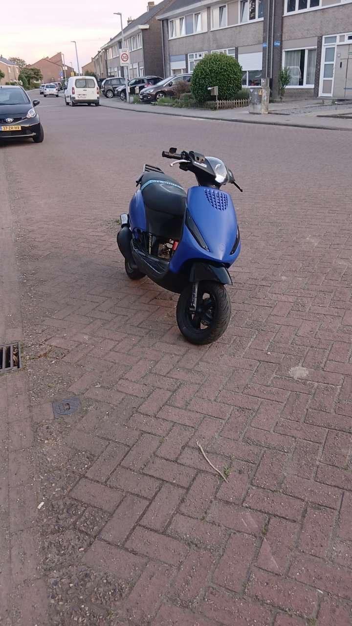 Piagio zip 70cc, Fietsen en Brommers, Scooters | Piaggio, Ophalen, Tweetakt, 70 cc, Zip