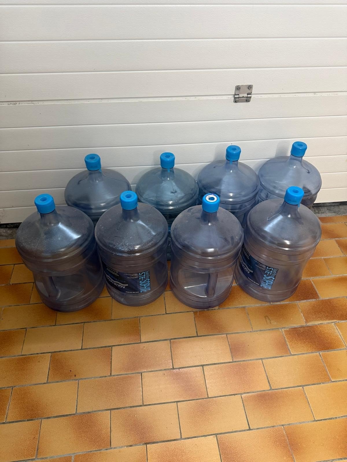 Lege flessen water dispenser (18,9 liter), Ophalen