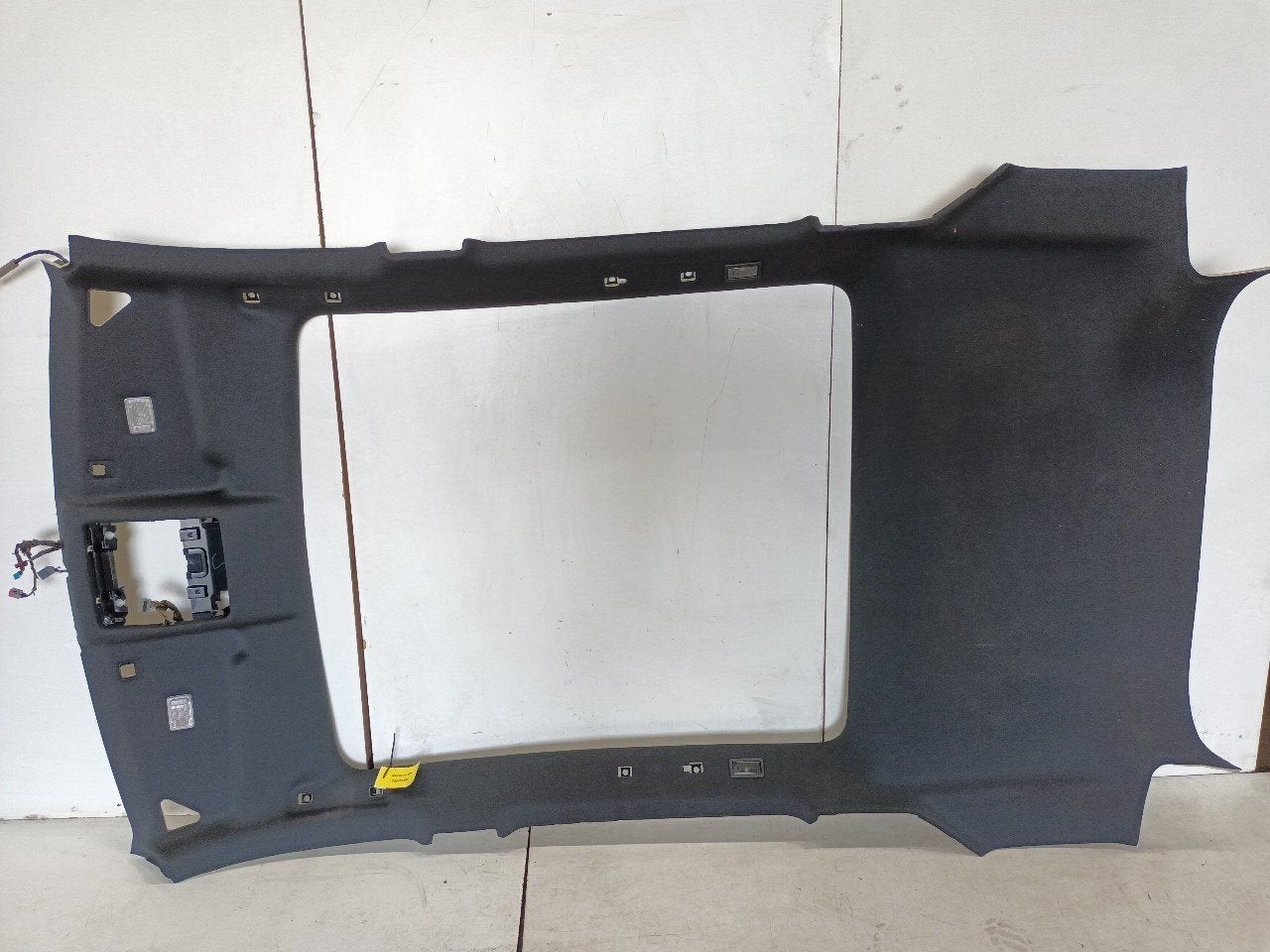 Hemelbekleding Land Rover Discovery, Auto-onderdelen, Onderdelen@venauto.nl, Van der Ven Autorecycling B.V., Ettenseweg 76, 4706 PB Roosendaal, The Netherlands
