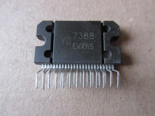 YD7388 = TDA7388 geïntegreerd circuit nieuwe oldstock, Hobby en Vrije tijd, Ophalen of Verzenden, Nieuw