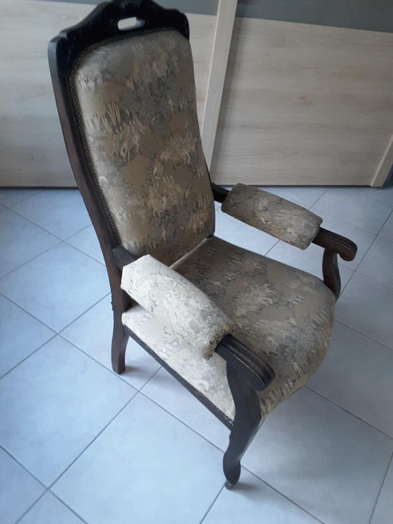 Oude fauteuil / Stoel, Enlèvement