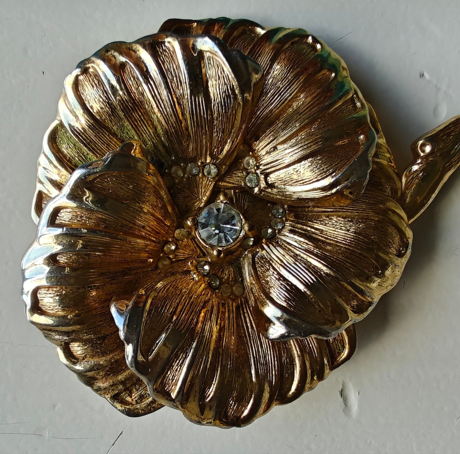 Broche Dior, Handtassen en Accessoires, Ophalen of Verzenden, Broche, Verguld