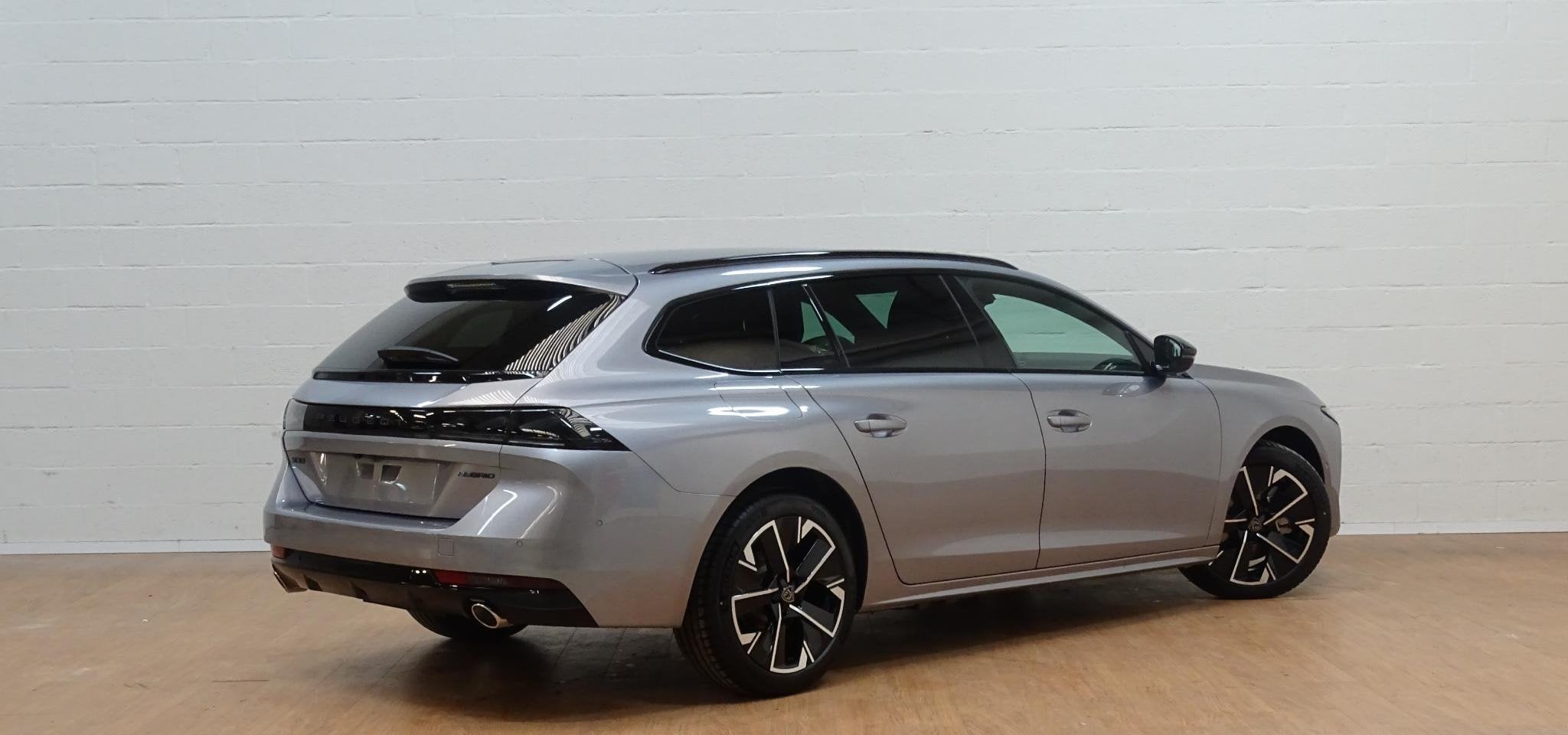 Peugeot 508 SW 1.6T Hybrid allure (automatique), Autos, 12 kWh, Entreprise, Carnet d'entretien, Hybride rechargeable