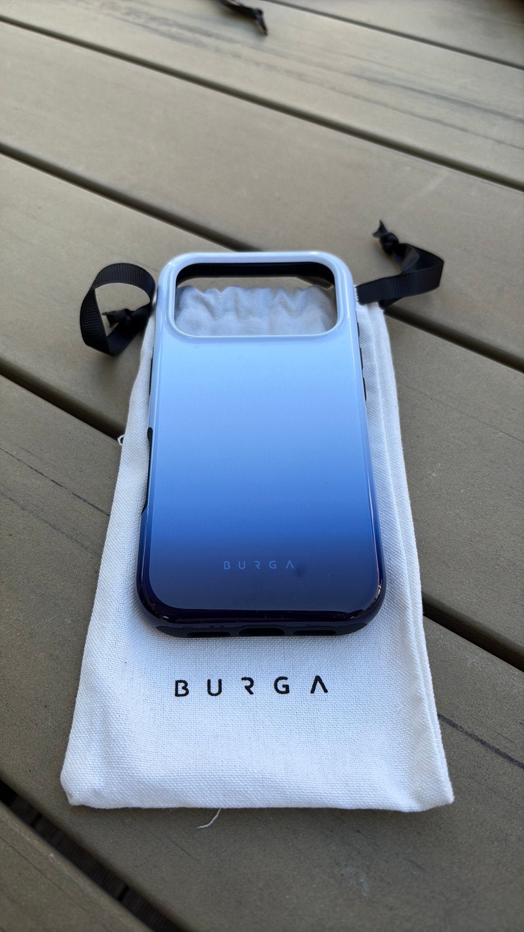 Hoesje - Burga - iphone 17 pro, Telecommunicatie, Mobiele telefoons | Hoesjes en Screenprotectors | Apple iPhone, Ophalen, Zo goed als nieuw