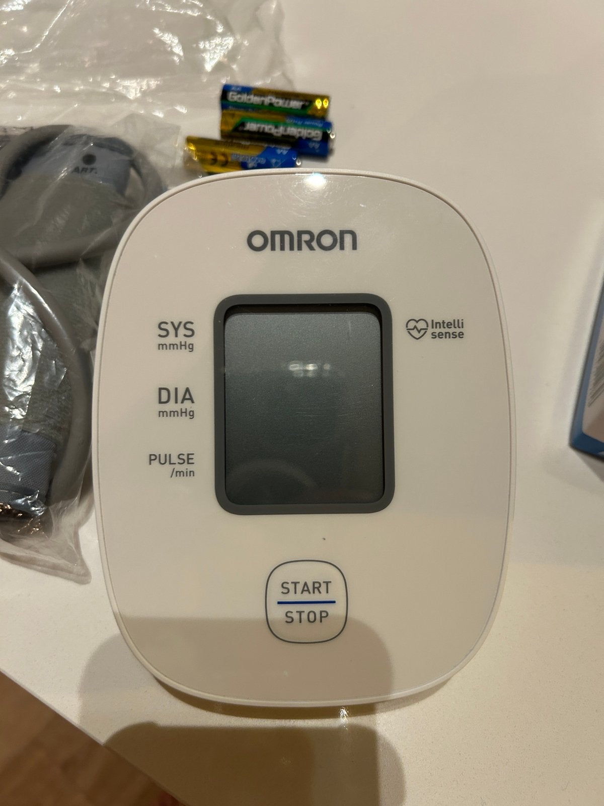 Tensiomètre Omron X2 Basic – quasi neuf (utilisé 4 fois), Divers, Divers Autre, Comme neuf, Enlèvement ou Envoi