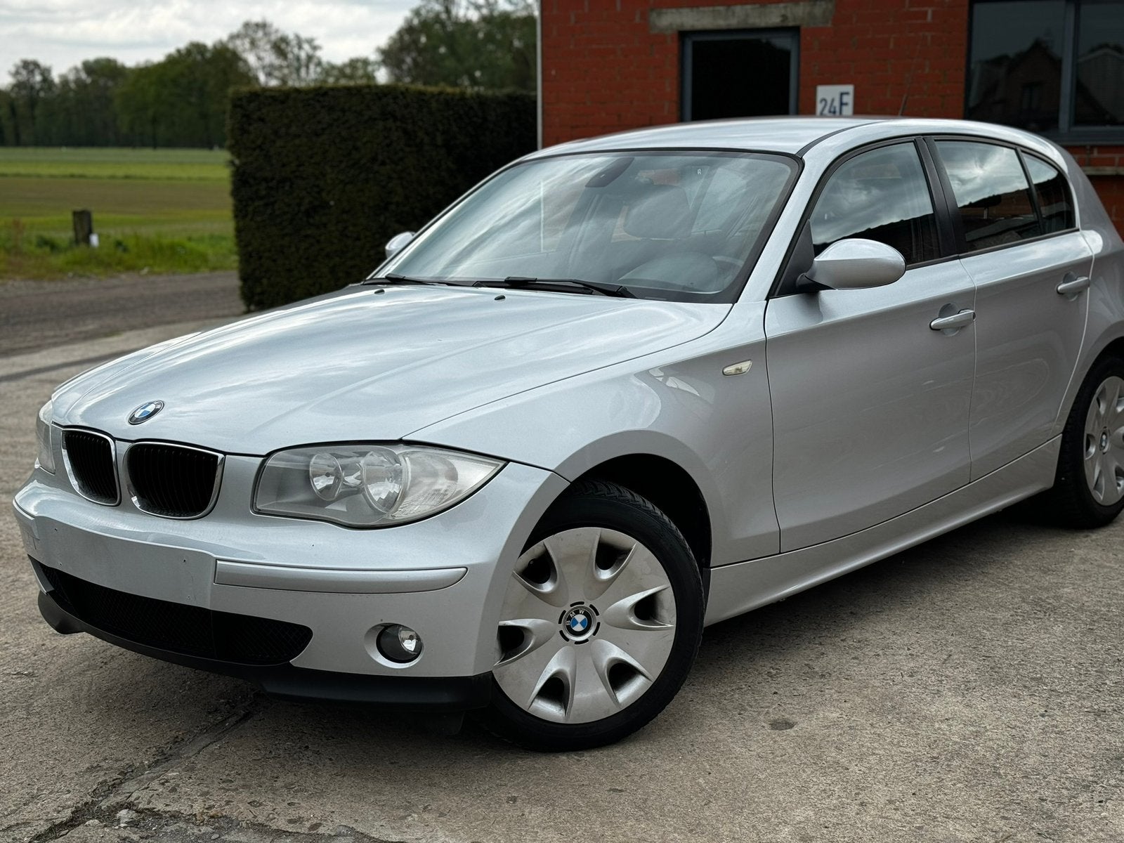 BMW SÉRIE 1 ✅ 116i GARANTIE, Autos, Argent ou Gris, Achat, Entreprise, Garantie prolongée