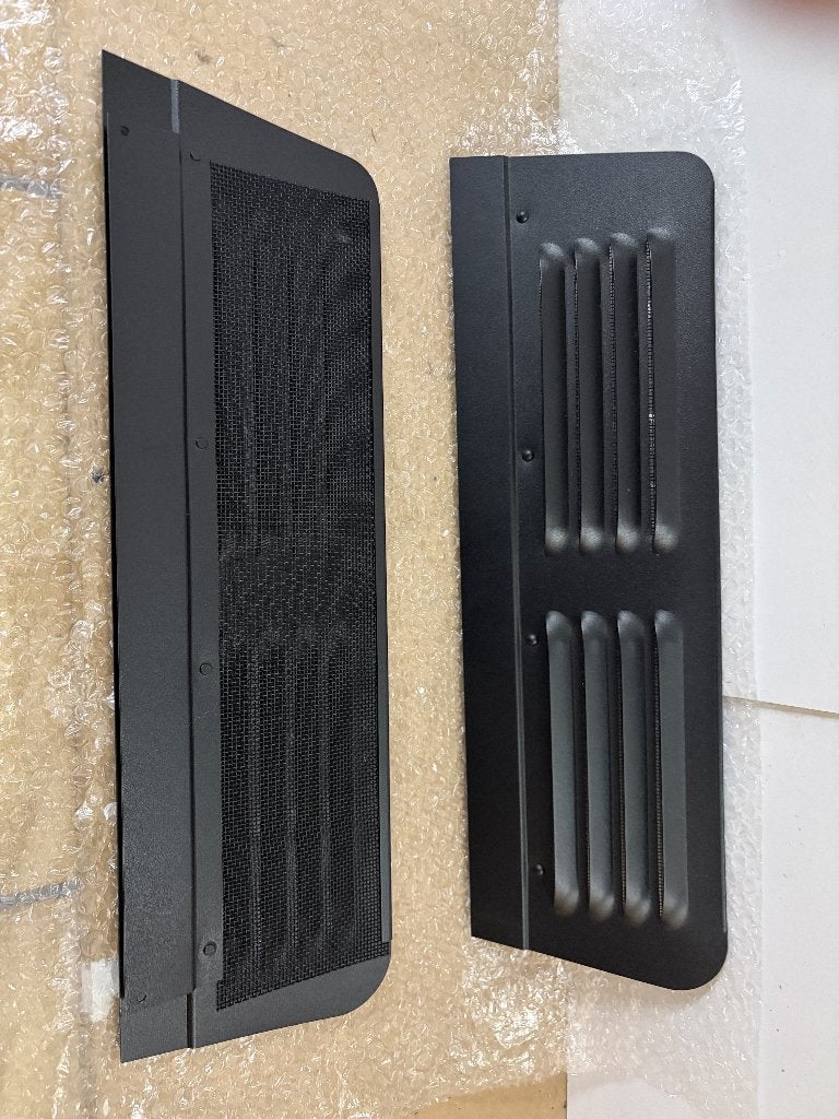 Grilles de ventilation/moustiquaires, Enlèvement, Comme neuf