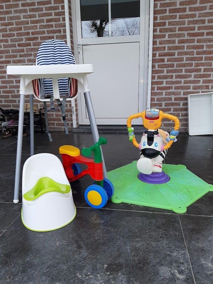 springpaardje , eetstoel , loopfiets , potje, Ophalen, Gebruikt