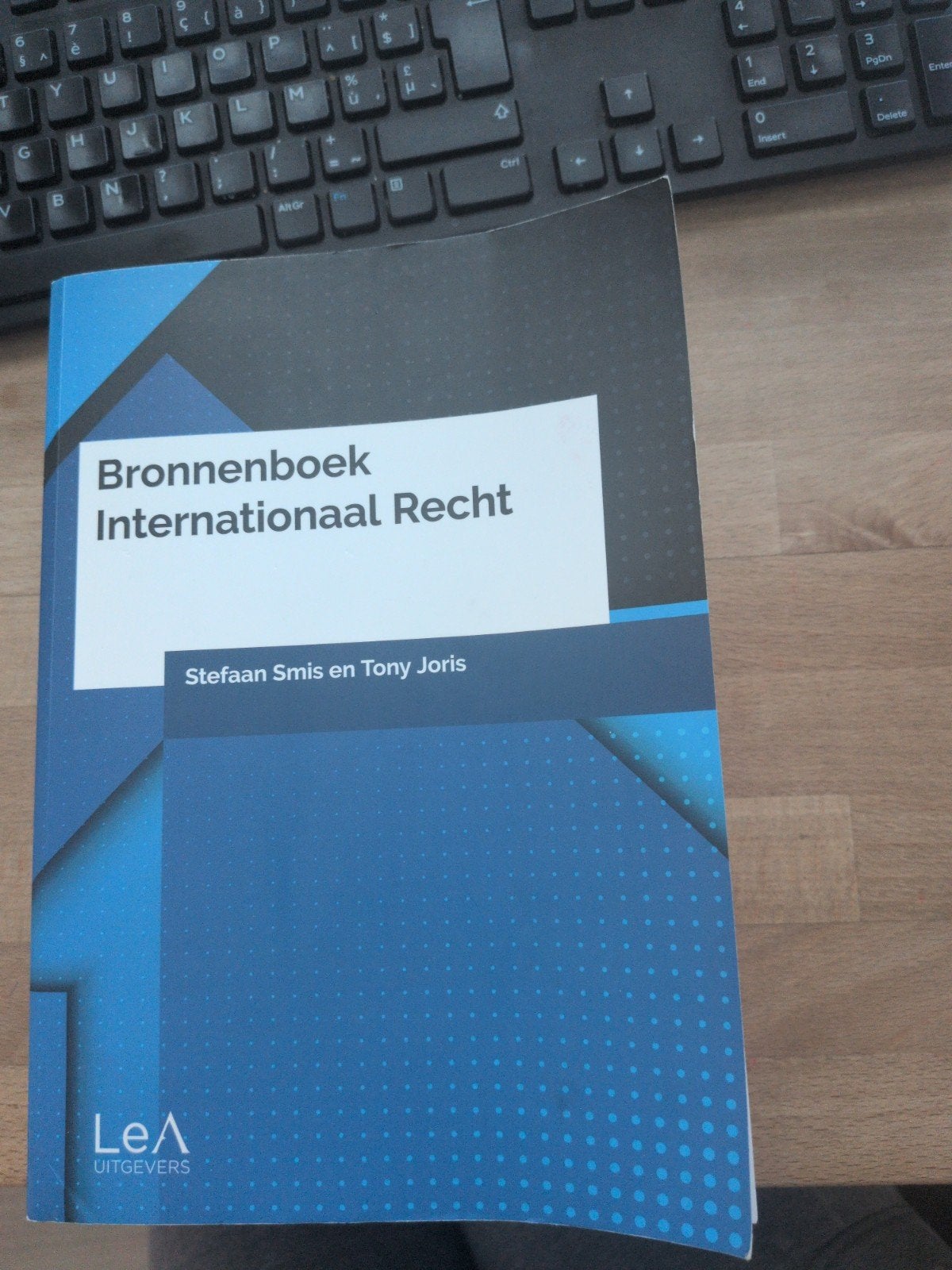 Stefaan Smis - Bronnenboek Internationaal recht, Ophalen of Verzenden, Stefaan Smis; Tony Joris