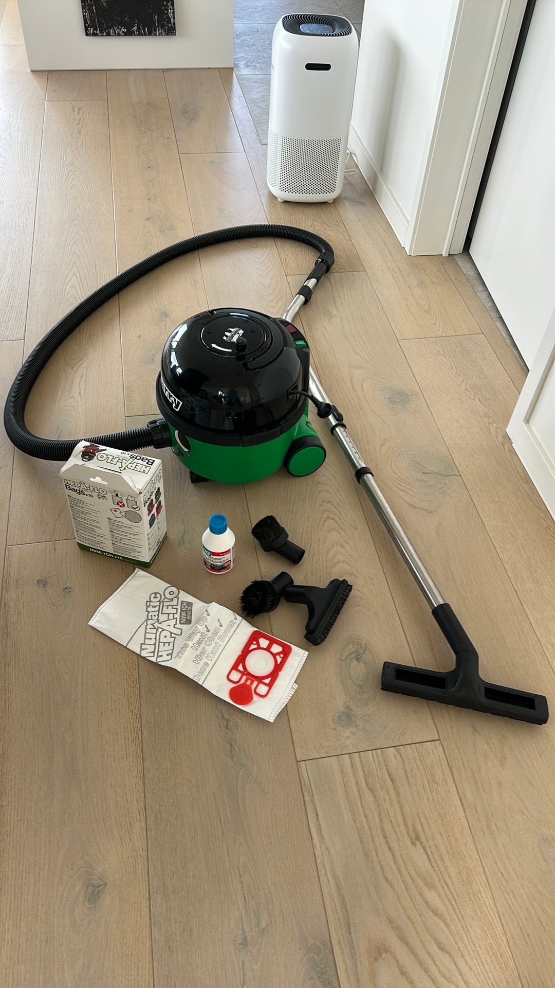 Numatic Harry stofzuiger  goede staat, Ophalen, Gebruikt, Minder dan 1200 watt