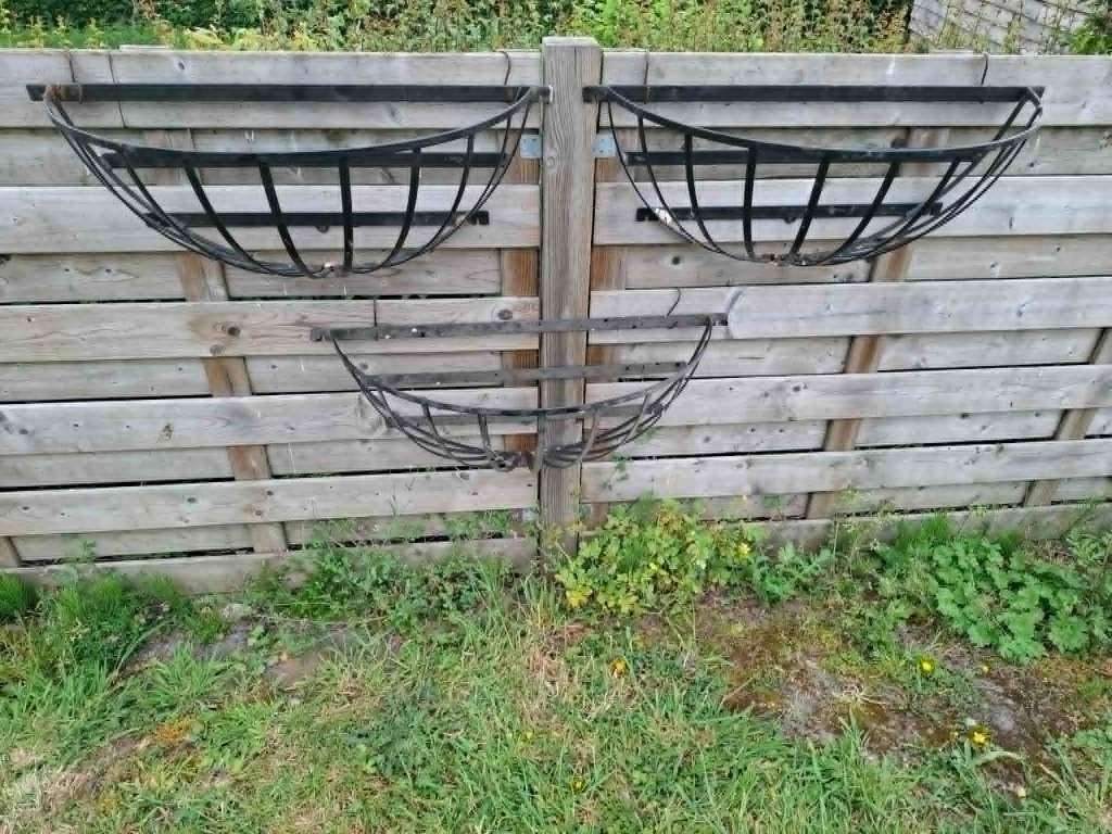 3 grote ruiven, ideaal voor hangbloemen, Ophalen of Verzenden, Zo goed als nieuw, Balkon, Metaal