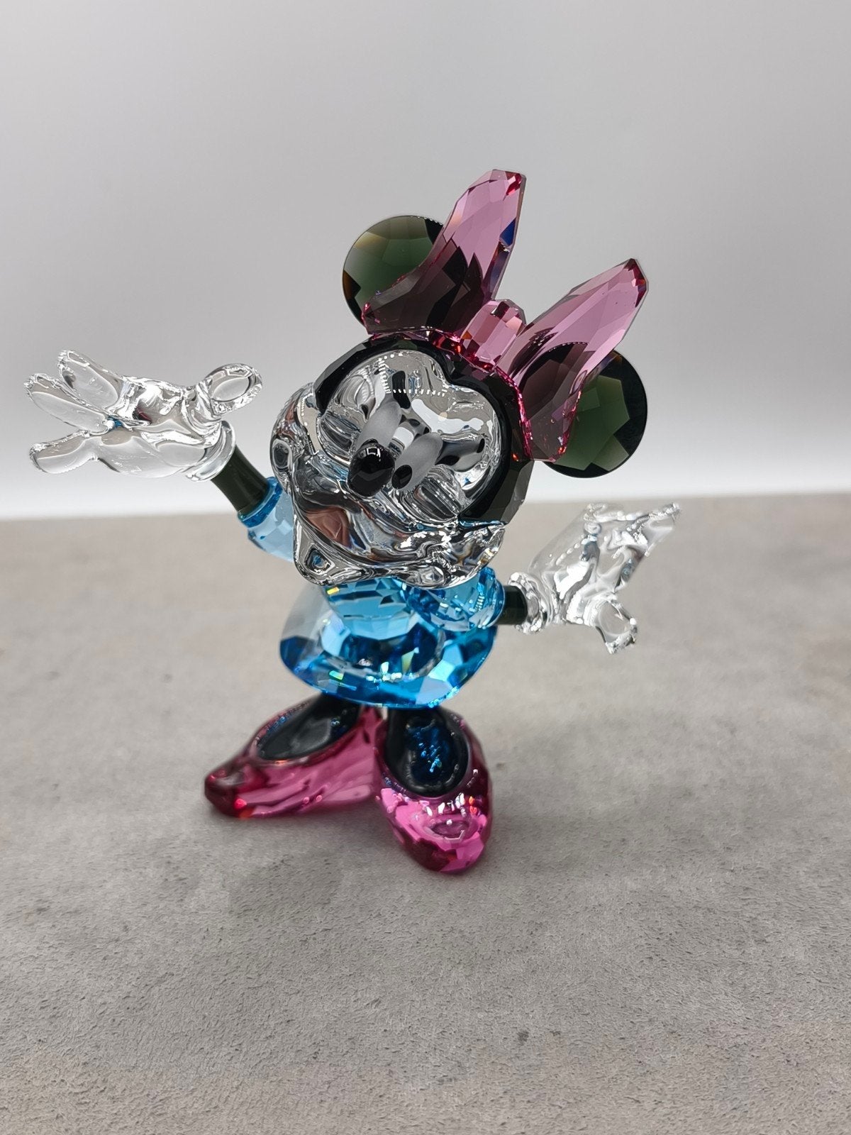 Swarovski Disney Minnie Mouse., Verzamelen, Ophalen of Verzenden