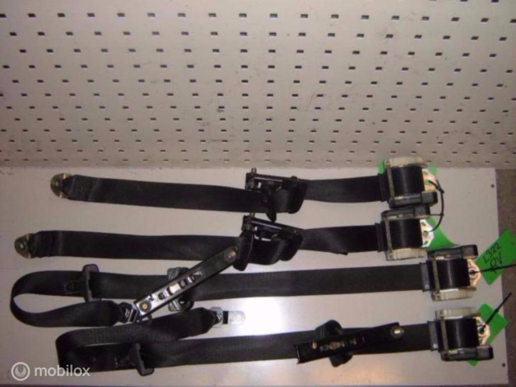 Range Rover L322 Gordels 4x Gordel Zwart/Grij Gordelspanner, Land Rover, Ophalen of Verzenden, Gebruikt, Land Rover