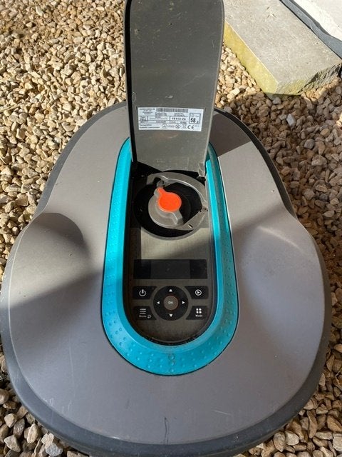 GARDENA Sileno SMART ROBOTMAAIER + Laadstation en Garage, Jardin & Terrasse, Fonction de mulching, Tondeuses à gazon sur batterie