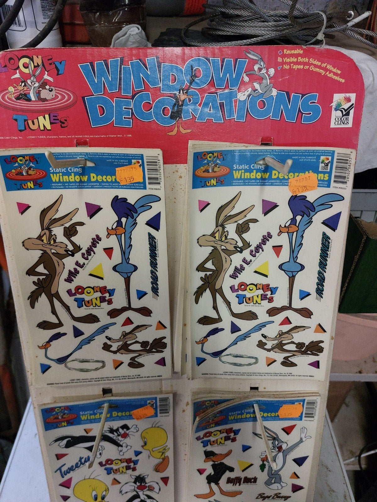 présentoir looney tunes, Enlèvement