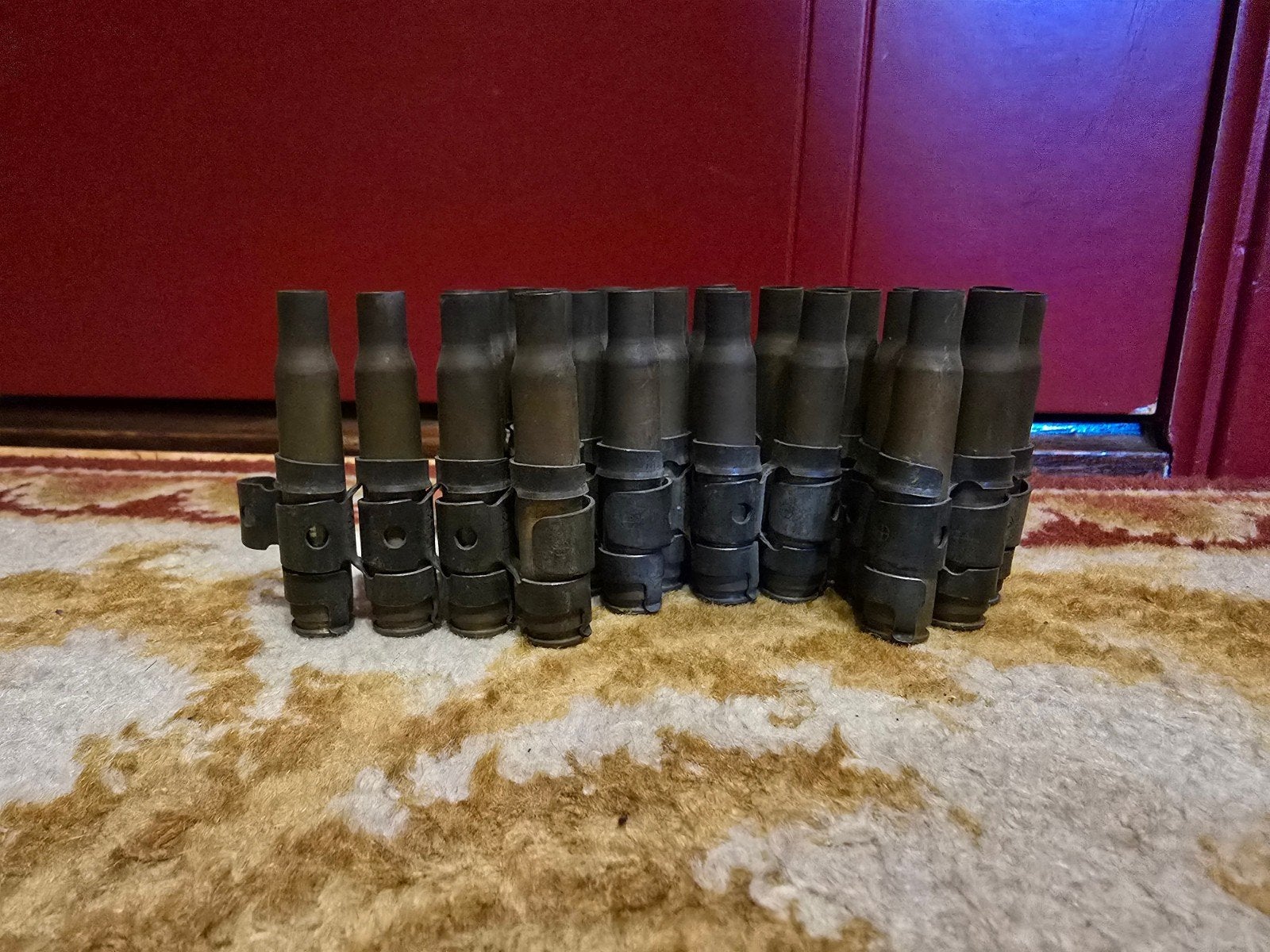 riem met hulzen onklaar/leeg voor machinegeweer, Verzamelen, Militaria | Algemeen, Ophalen of Verzenden, Landmacht, Hulzen of Bodemvondsten