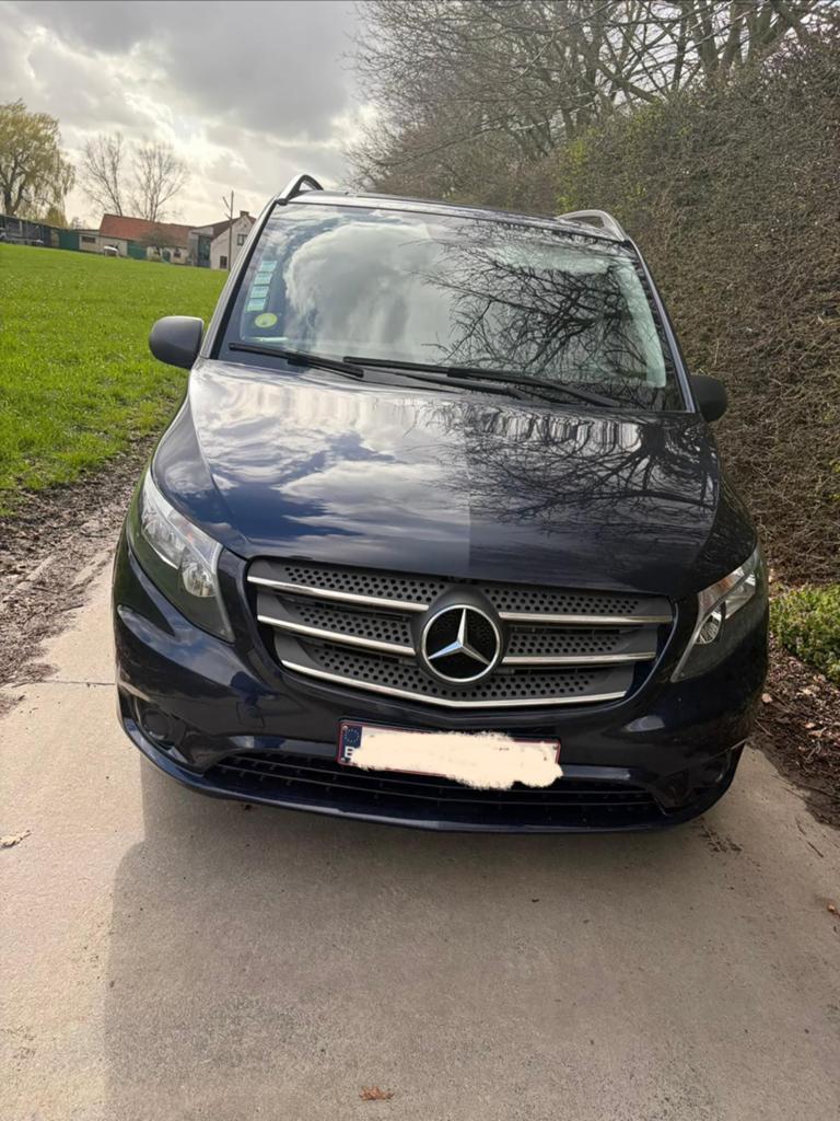 Vito dubbele cabine, Automaat, 4 deurs, Achterwielaandrijving, 4 cilinders