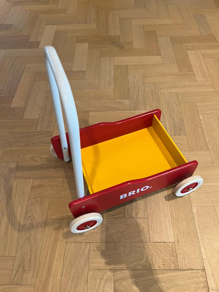 Chariot de marche BRIO, Enfants & Bébés, Enlèvement, Comme neuf, Jouet à Pousser ou Tirer