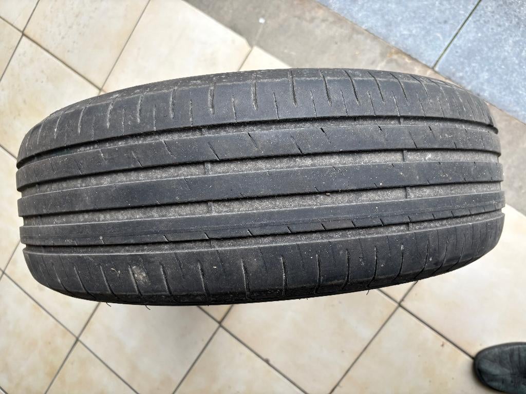 1 Pneu GOODYEAR 205 60R16 92H Efficient Grip Performance 1X, Ophalen, Gebruikt, 16 inch, 205 mm