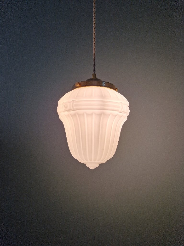 Suspension Art Déco en verre blanc moulé pressé, 1920, Antiquités & Art, Antiquités | Éclairage, Enlèvement ou Envoi