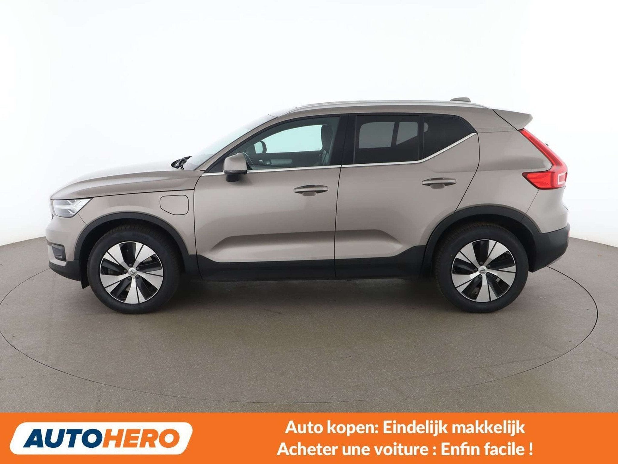 Volvo XC40 1.5 T5 Plug-in Hybrid Inscription Expr 2WD, Auto's, Volvo, Gebruikt, 192 kW, 41 g/km, Leder