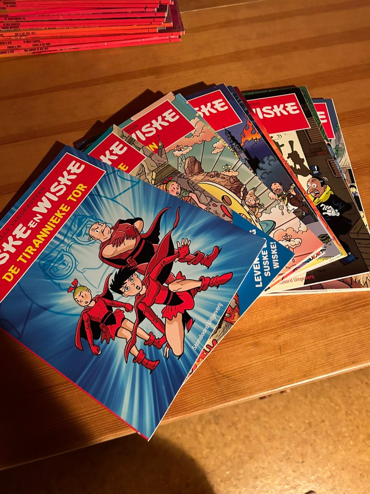 lot Suske en Wiske strips, Livres, Enlèvement ou Envoi, Comme neuf