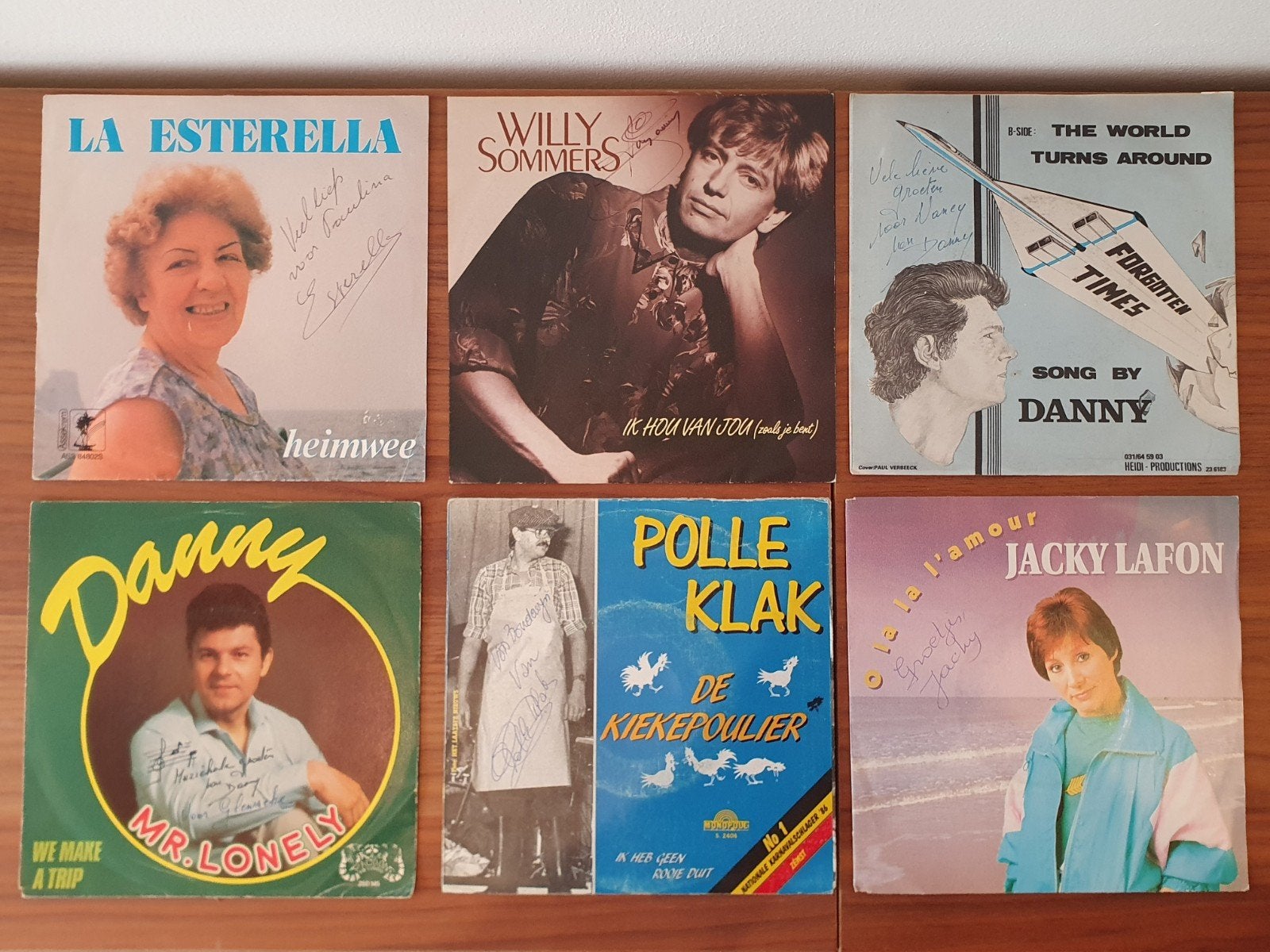 Lot 6x gesigneerde singles (La Esterella, Willy Sommers,...), Cd's en Dvd's, Ophalen of Verzenden