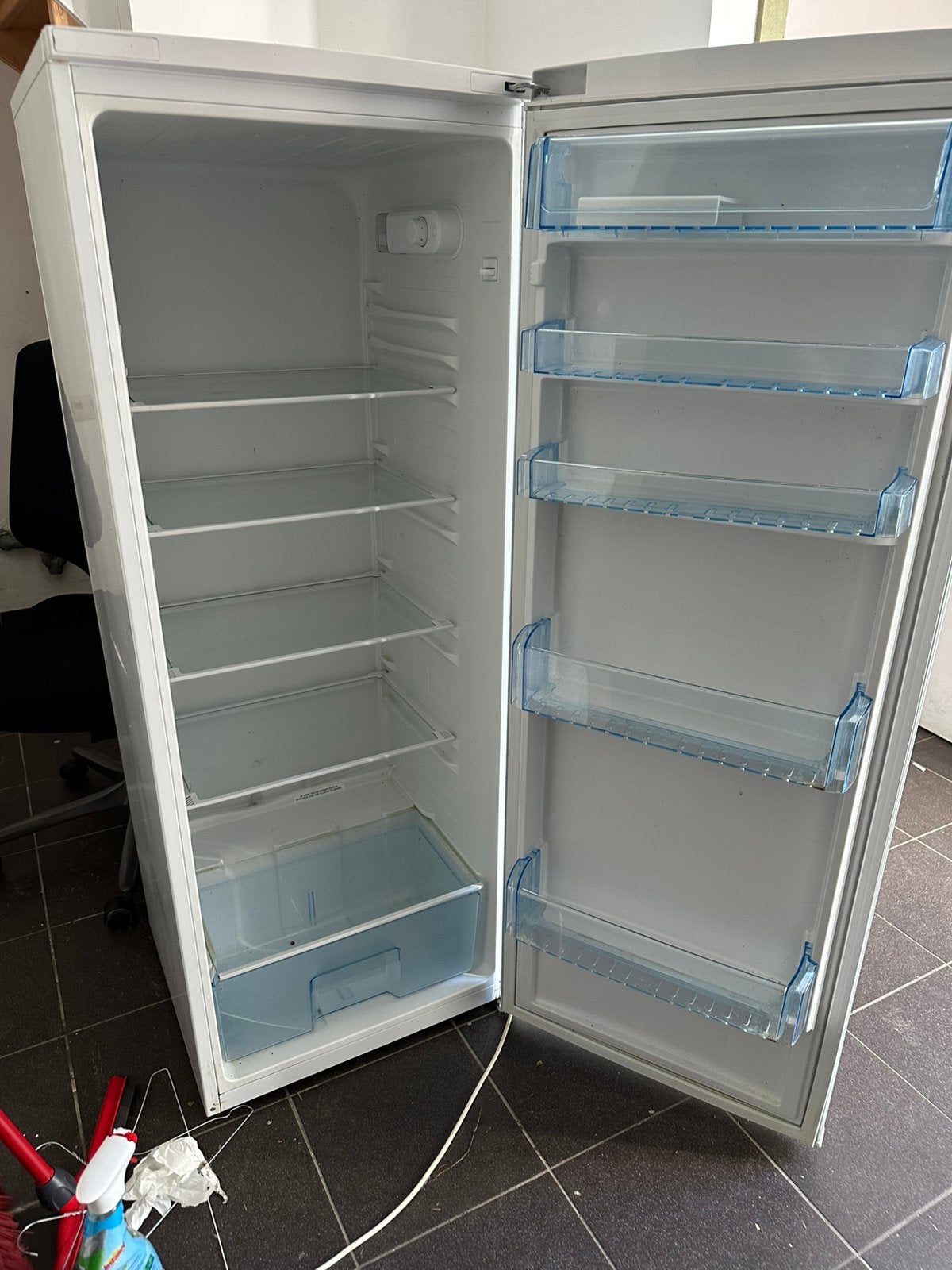 Beko koelkast vrijstaand – wit – goede staat (+-1m 70), Elektronische apparatuur, 160 cm of meer, Zo goed als nieuw, Ophalen, Vrieskast