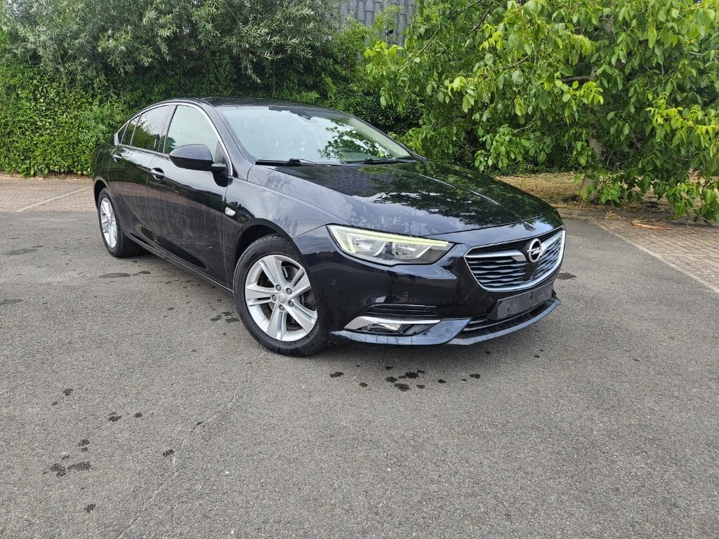 Opel Insignia 1.6 CDTI  CARBOX  AIRCO  GPS, Auto's, Stof, 4 cilinders, Zwart, Bedrijf