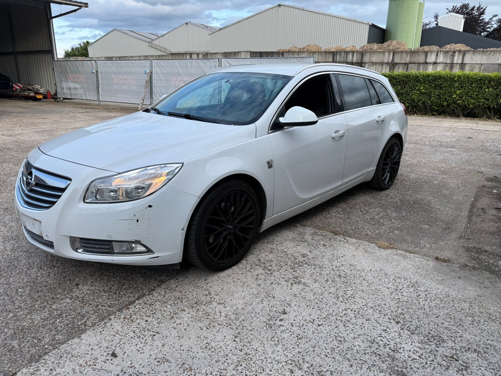 Opel Insignia 1.6 Turbo 132KW Sports Tourer 2013, Auto's, Euro 6, Wit, 5 deurs, Particulier