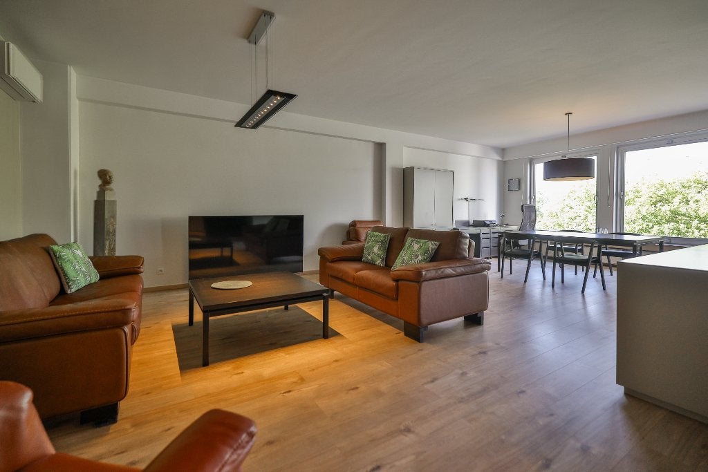 Gerenoveerd appartement met zicht op de Bist, Immo, 2610 Wilrijk, Tot 200 m², 2 kamers, 142 kWh/m²/jaar