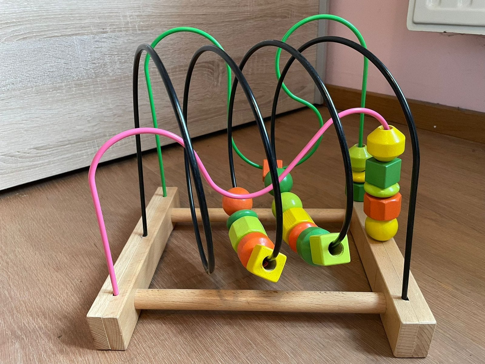 Houten kralenframe / kralenspiraal voor baby's en peuters, Ophalen, Gebruikt
