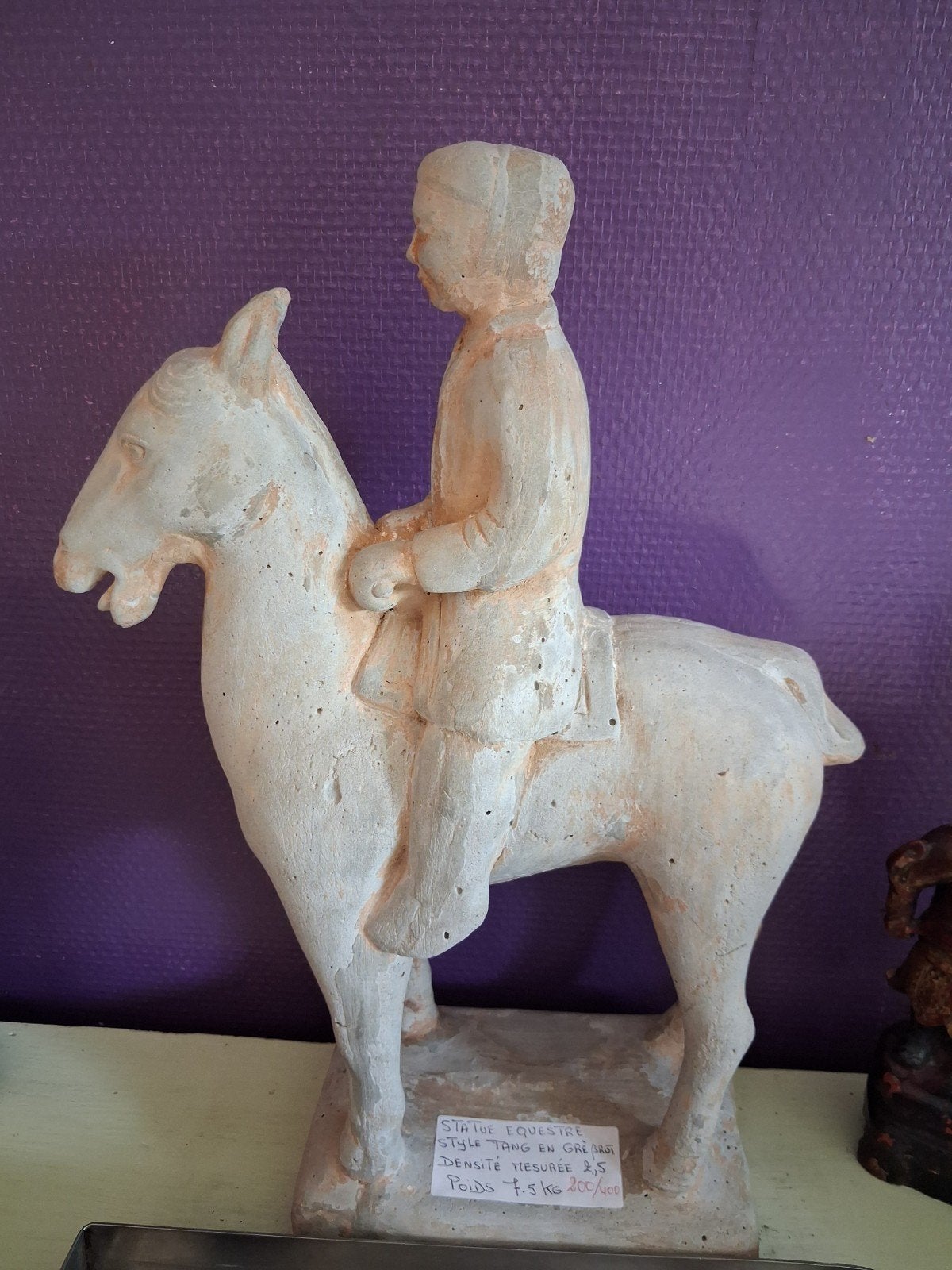 Aziatische kunst, Overige onderwerpen, Ophalen of Verzenden, Op sokkel, Overige materialen