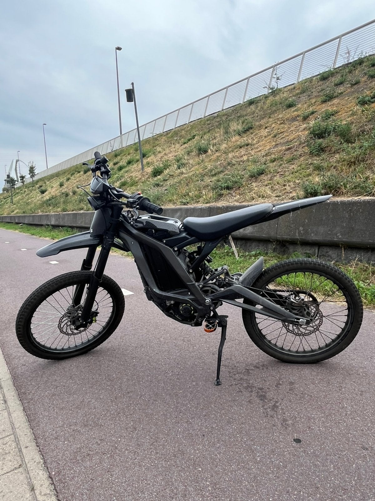 Surron te koop, 0 versnellingen, Zo goed als nieuw, 50 cc, Ophalen