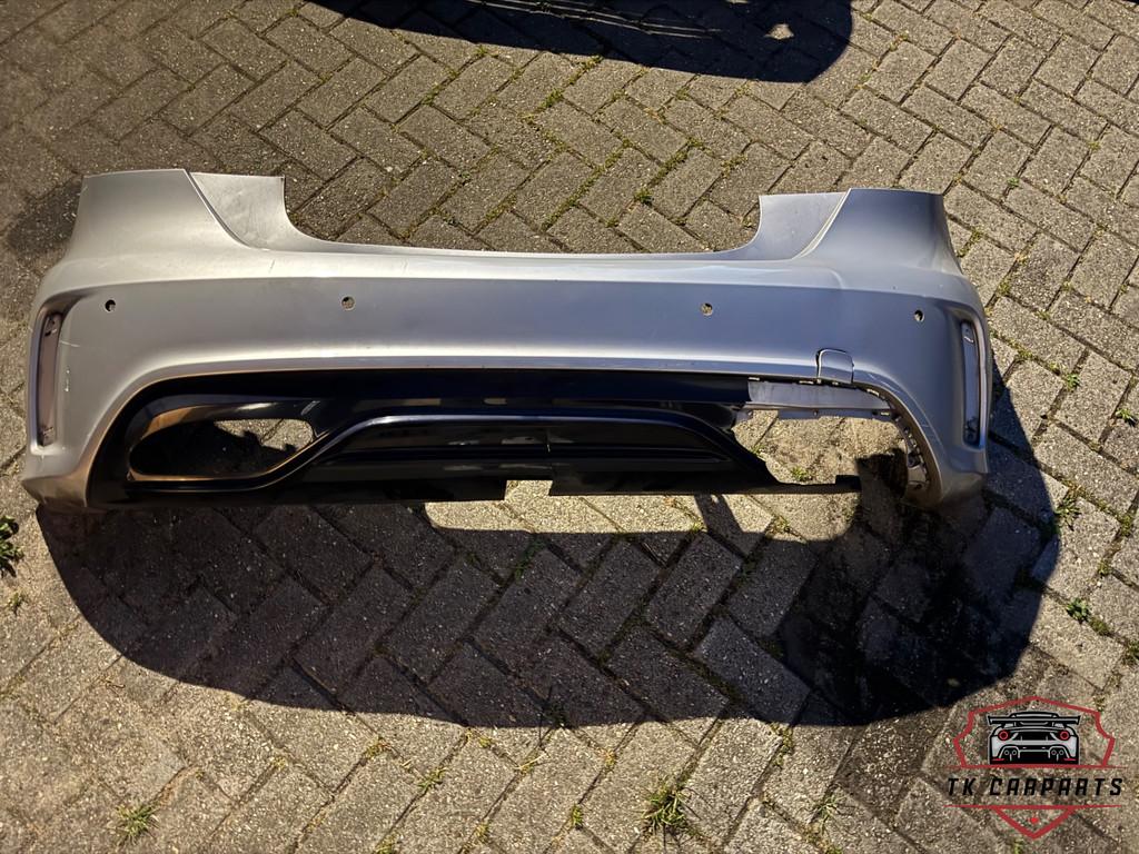 Pare-chocs arri re d'origine Mercedes Classe A W176 AMG, Pare-chocs, Mercedes-Benz, Utilisé, Mercedesstrasse 120
70372  Stuttgart, DE