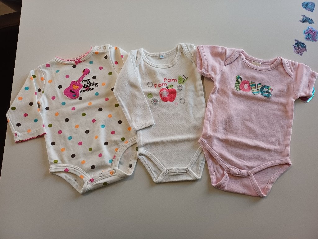 3 rompers maat 68, Kinderen en Baby's, Babykleding | Maat 68, Nacht- of Onderkleding, Gebruikt, Meisje, Ophalen of Verzenden
