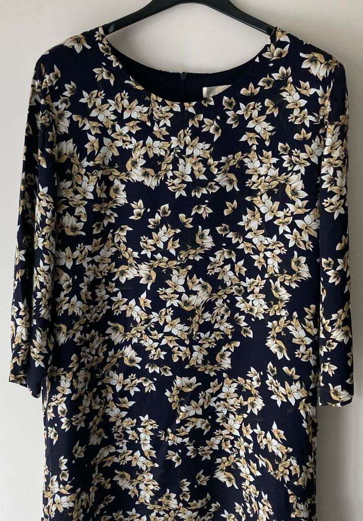 "JEFF" donkerblauwe jurk met bloemen motief - 44-als nieuw, Kleding | Dames, Blauw, Jeff, Maat 42/44 (L), Ophalen of Verzenden
